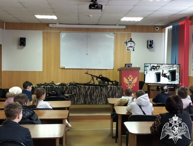 Ивановский отряд мобильный особого назначения "Спарта" в очередной раз открыл свои двери для школьников областного центра