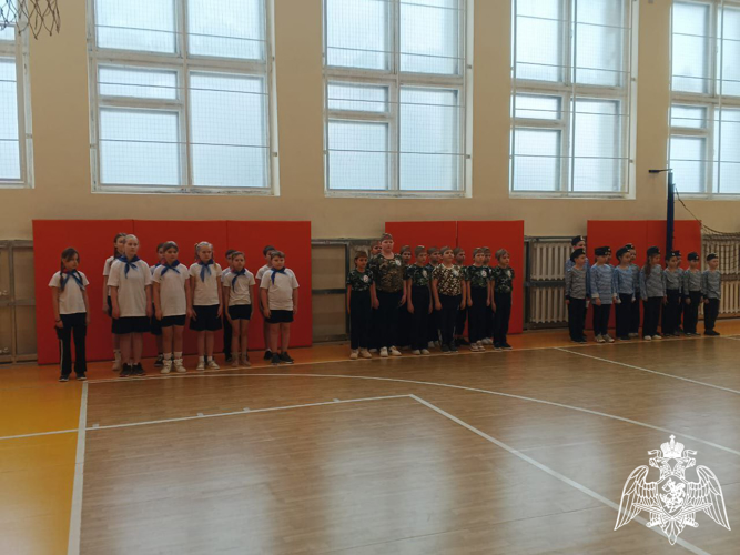 Офицер Росгвардии принял участие в судействе в "Зарничке-2025" в городе Пучеж Ивановской области