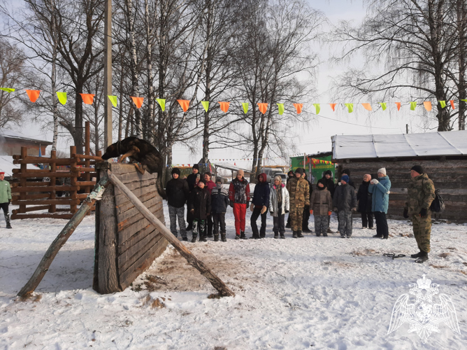 Бойцы ивановского СОБР "Сумрак" стали почетыми гостями на военно-патриотическом слёте "Зарница"  