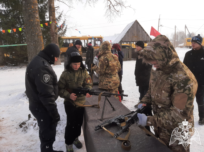 Бойцы ивановского СОБР "Сумрак" стали почетыми гостями на военно-патриотическом слёте "Зарница"  