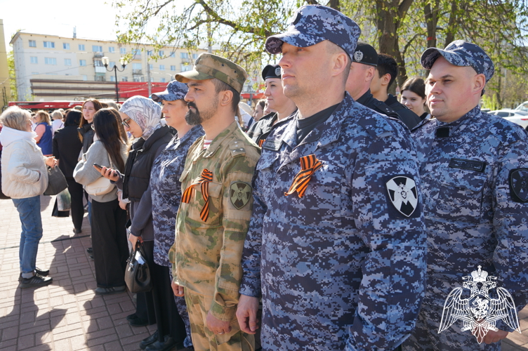 Акцию «Георгиевская ленточка» поддержали росгвардейцы в Иванове