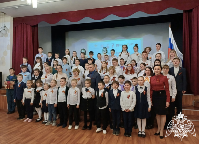 Руководитель региональной ветеранской организации Росгвардии принял участие в патриотической акции "Наши семейные книги памяти"
