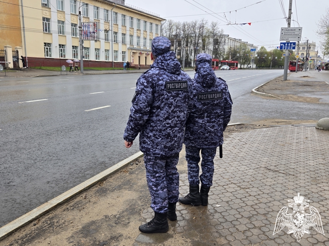 Сотрудники Росгвардии приняли участие в обеспечении безопасности легкоатлетической эстафеты в Иванове