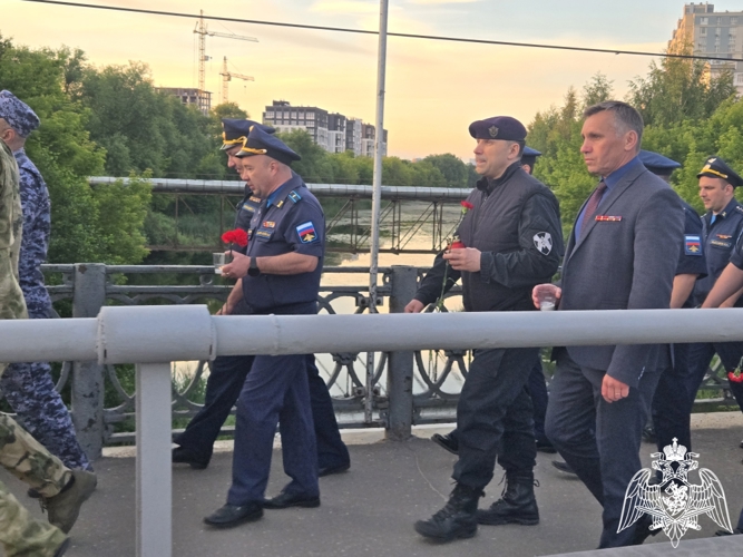В Иванове росгвардейцы почтили память погибших в годы Великой Отечественной войны