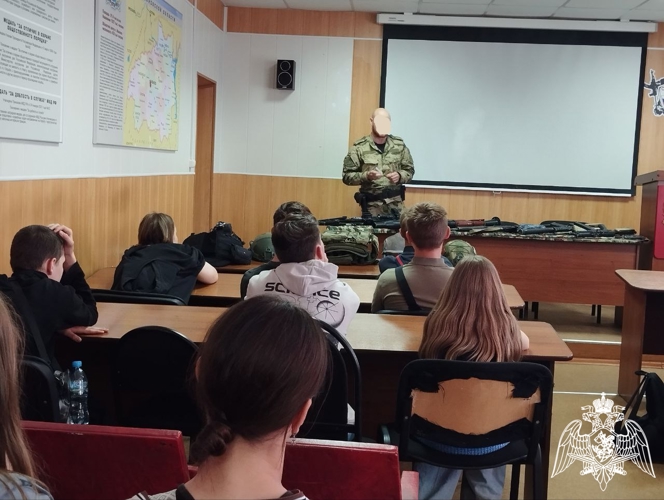 ОМОН «Спарта» Росгвардии провёл для ивановских детей день открытых дверей