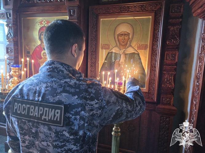Росгвардейцы приняли участие в праздничном Богослужении в день Успения Пресвятой Богородицы в Иванове