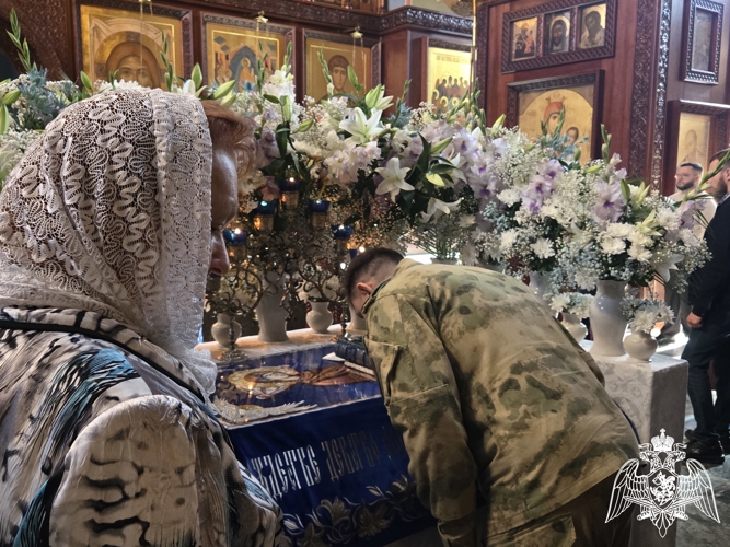Росгвардейцы приняли участие в праздничном Богослужении в день Успения Пресвятой Богородицы в Иванове