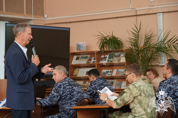 Ветеран органов безопасности провёл лекцию для сотрудников Управления Росгвардии по Ивановской области
