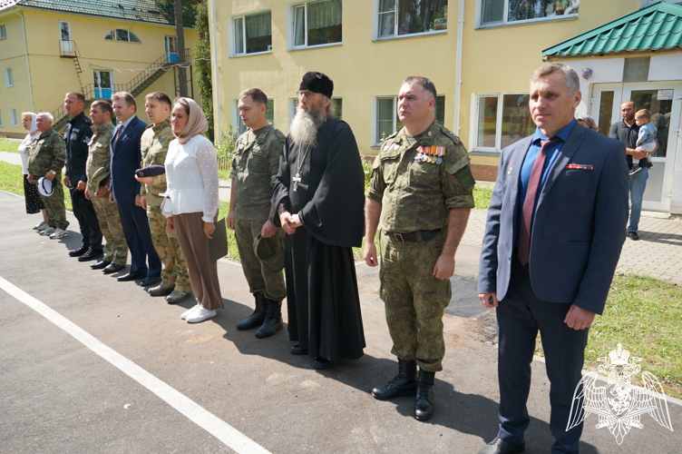 Сотрудники Росгвардии приняли участие в открытии военно-спортивных сборов «Клещёвские зори» в Шуйском районе
