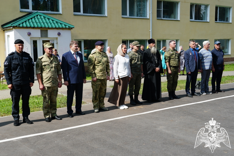 Сотрудники Росгвардии приняли участие в открытии военно-спортивных сборов «Клещёвские зори» в Шуйском районе