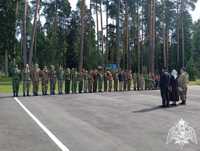 Росгвардейцы приняли участие в закрытии военно-спортивных сборов "Клещевские зори-2025"