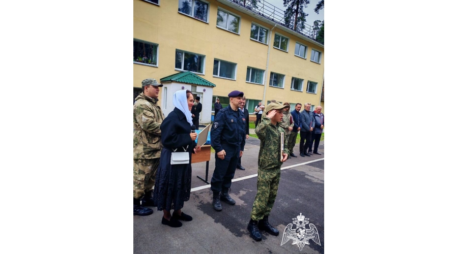 Росгвардейцы приняли участие в закрытии военно-спортивных сборов "Клещевские зори-2025"