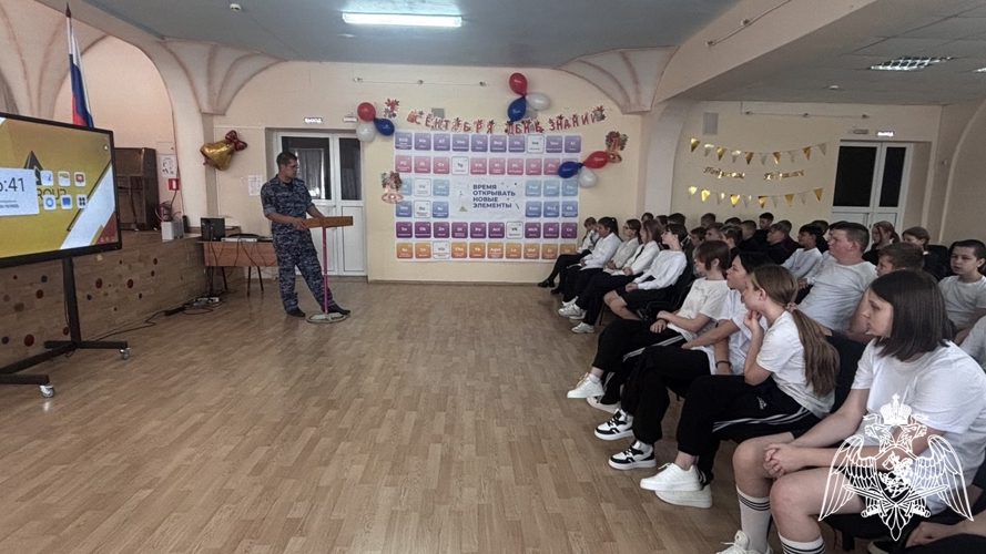 В Пучеже росгвардейцы присоединились к акциям Дня солидарности в борьбе с терроризмом