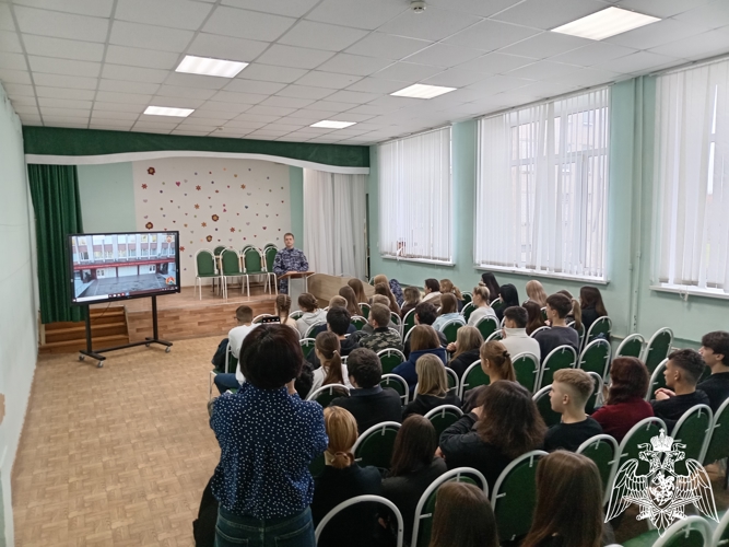 В Иванове и области сотрудники Росгвардии продолжают знакомить школьников со своим ведомством