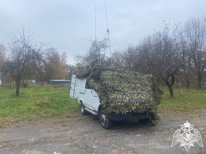 Военнослужащие центра связи Управления Росгвардии по Ивановской области продемонстрировали ивановским школьникам  работу командно-штабной машины
