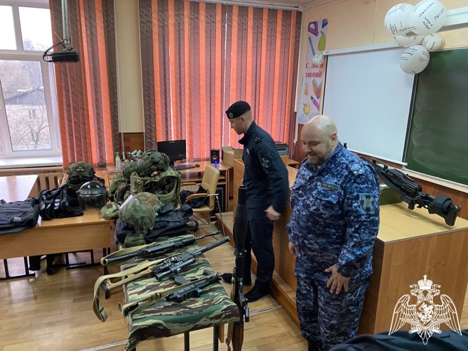 Патриотические и профориентационные мероприятия проводят росгвардейцы для юных жителей Иванова и области