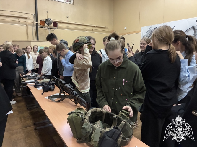 Патриотические и профориентационные мероприятия проводят росгвардейцы для юных жителей Иванова и области