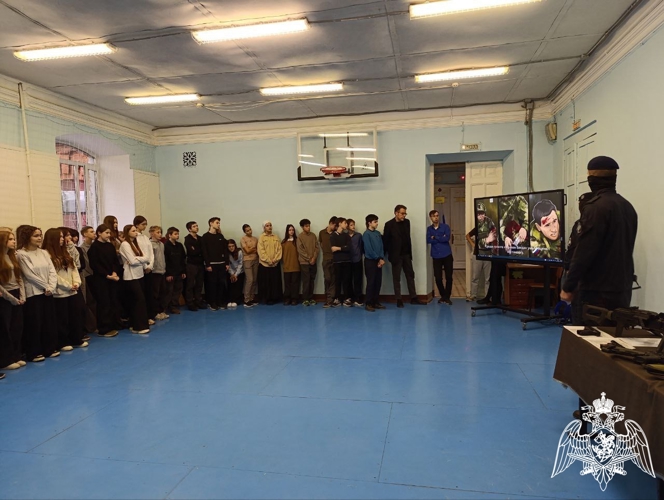 Патриотические и профориентационные мероприятия проводят росгвардейцы для юных жителей Иванова и области