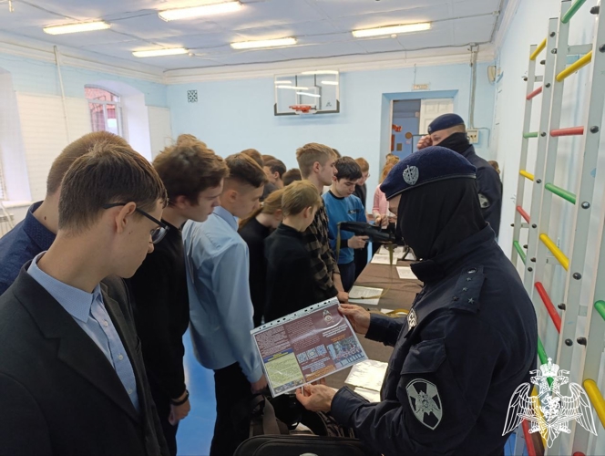 Патриотические и профориентационные мероприятия проводят росгвардейцы для юных жителей Иванова и области