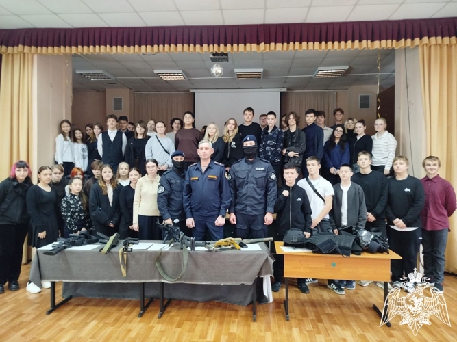 Патриотические и профориентационные мероприятия проводят росгвардейцы для юных жителей Иванова и области