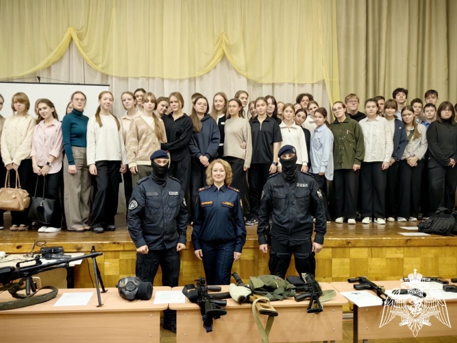 Патриотические и профориентационные мероприятия проводят росгвардейцы для юных жителей Иванова и области