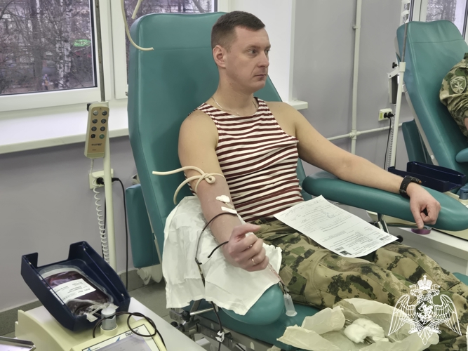 Росгвардейцы пополнили регистр доноров костного мозга и сдали кровь для медучреждений Иванова