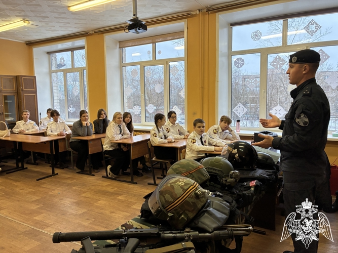 В Иванове росгвардейцы встретились с участниками проекта «Обнимая сердцем»