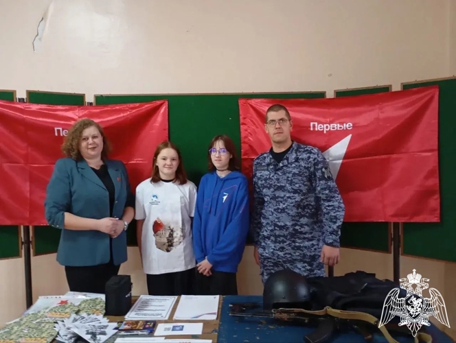 В Пучеже росгвардейцы приняли участие в торжественном мероприятии «Память о героях не угаснет!»