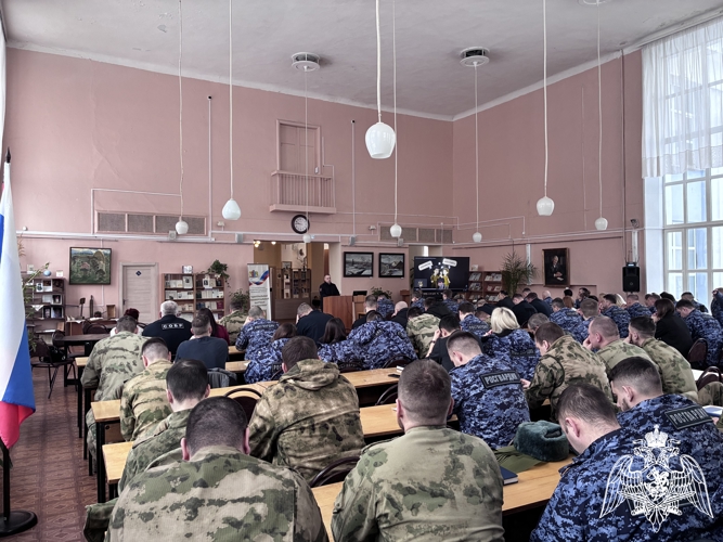 В Иванове сотрудники Росгвардии приняли участие в просветительском форуме