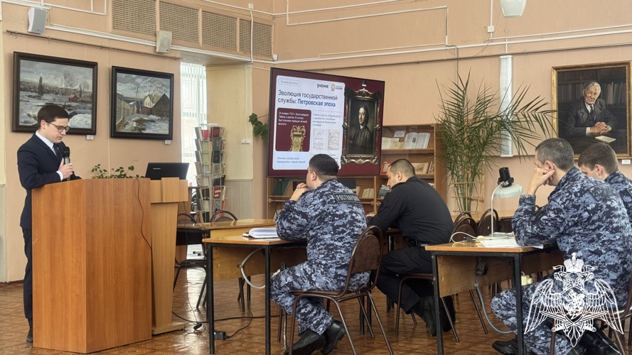 В Иванове сотрудники Росгвардии приняли участие в просветительском форуме