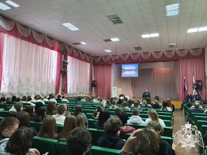 Специалист-психолог Росгвардии провел профориентационную встречу со студентами Ивановского кооперативного техникума 