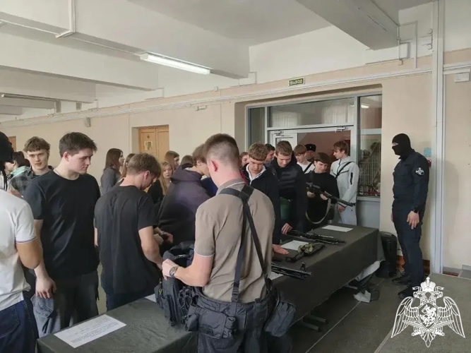 Росгвардия провела встречу со студентами Ивановского педагогического колледжа имени Д. А. Фурманова