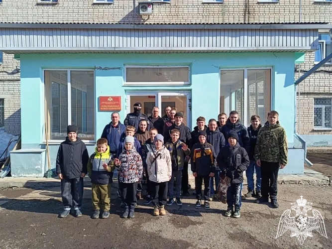 В гостях у сотрудников ОМОН «Спарта» побывали воспитанники клуба «Гвардия» из Фурманова