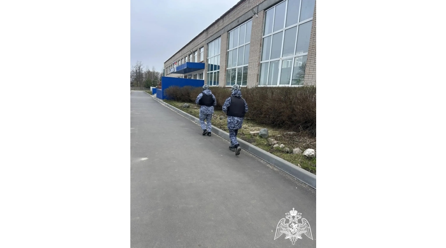В Иванове сотрудники Росгвардии приняли участие во Всероссийских учениях на объекте образования