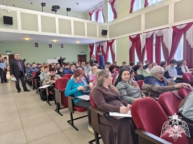 В Иванове более 100 росгвардейцев написали «Диктант Победы»