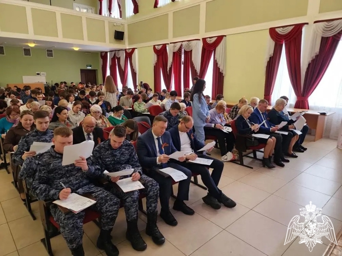 В Иванове более 100 росгвардейцев написали «Диктант Победы»