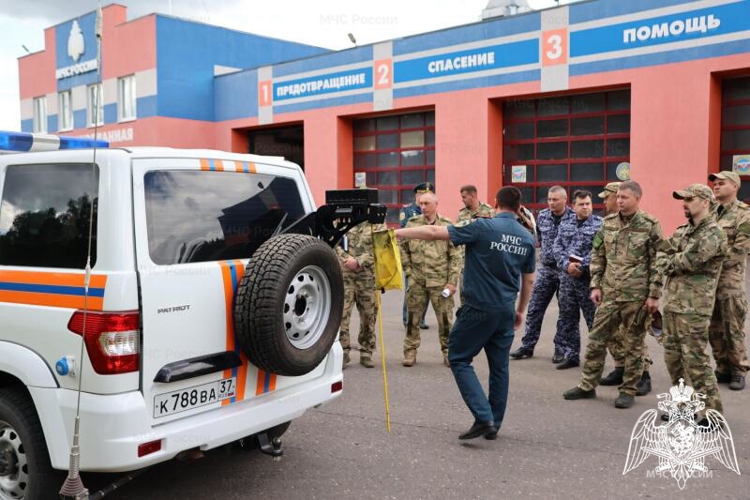 В Иванове росгвардецы отработали защиту от химически опасных веществ