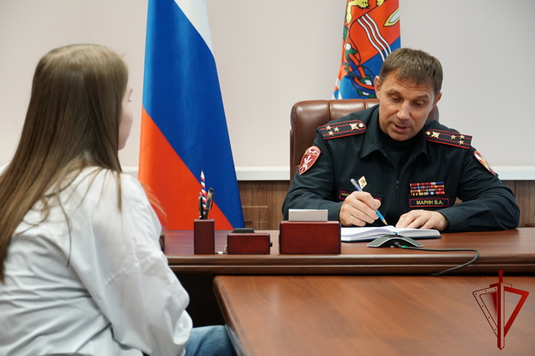 В Иванове начальник регионального управления Росгвардии провел прием граждан в Приёмной Президента Российской Федерации в Ивановской области 