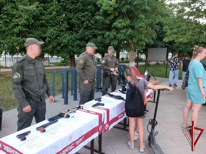 Росгвардейцы приняли участие в мероприятиях ко Дню ветеранов боевых действий в Юже