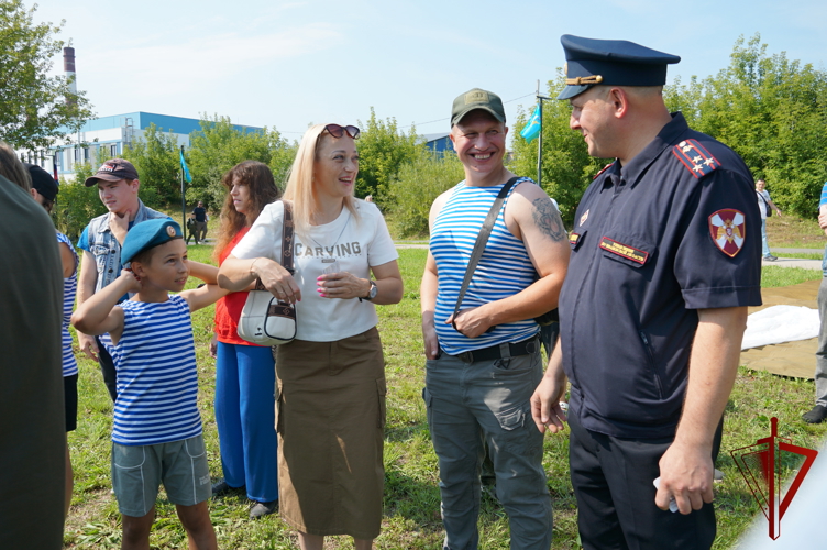 В Иванове личный состав Росгвардии принял участие в торжественных мероприятиях, посвященных празднованию Дня Воздушно-десантных войск