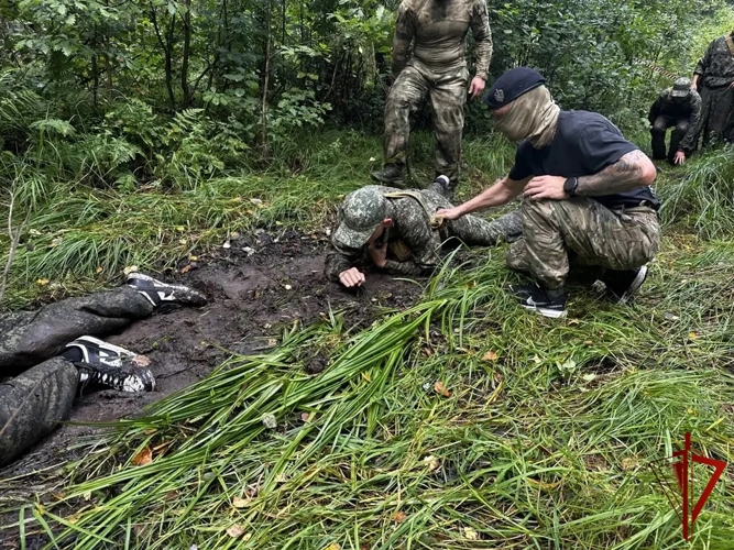 Вместе к финишу: бойцы спецназа ивановской Росгвардии поддержали юных земляков на марш-броске в Шуйском районе