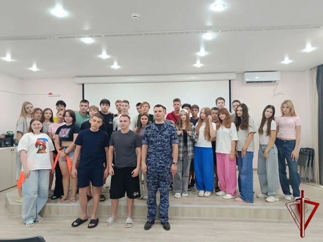 В юбилейный год ведомства ивановские росгвардейцы продолжают проводить интерактивные занятия в местах детского отдыха 