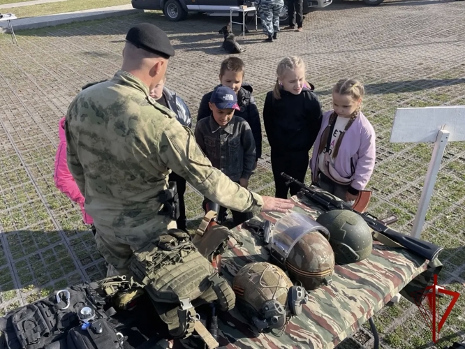 Военно-патриотическая выставка Росгвардии украсила региональный чемпионат по первой помощи в Иванове