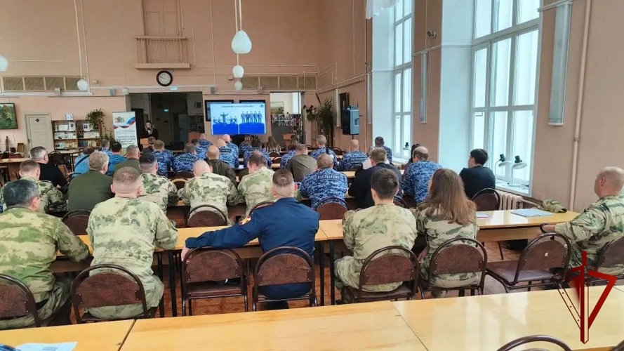 Представители Росгвардии приняли участие в просветительском занятии общества «Знание» по теме противодействия межнациональной и межконфессиональной розни