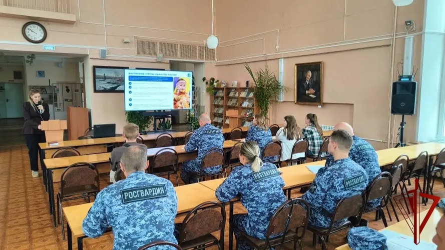 Представители Росгвардии приняли участие в просветительском занятии общества «Знание» по теме противодействия межнациональной и межконфессиональной розни