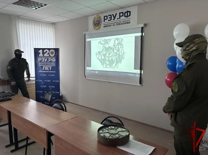 Росгвардейцы провели лекцию с ивановскими студентами в День солидарности в борьбе с терроризмом