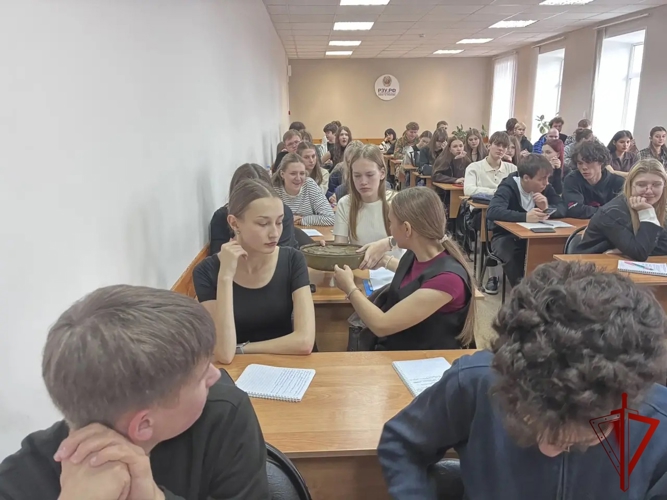 Росгвардейцы провели лекцию с ивановскими студентами в День солидарности в борьбе с терроризмом
