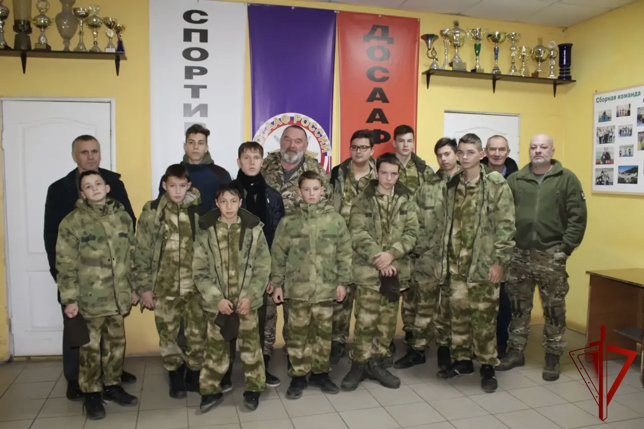 Областные стрельбы и патриотическая экскурсия для школьников: инициатива ветеранских организаций Росгвардии